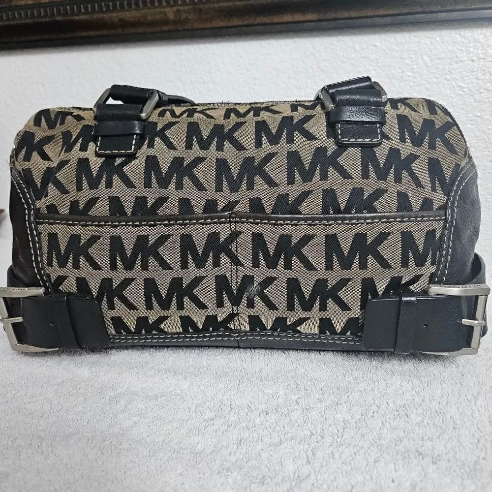 Michael kors shoulder bag